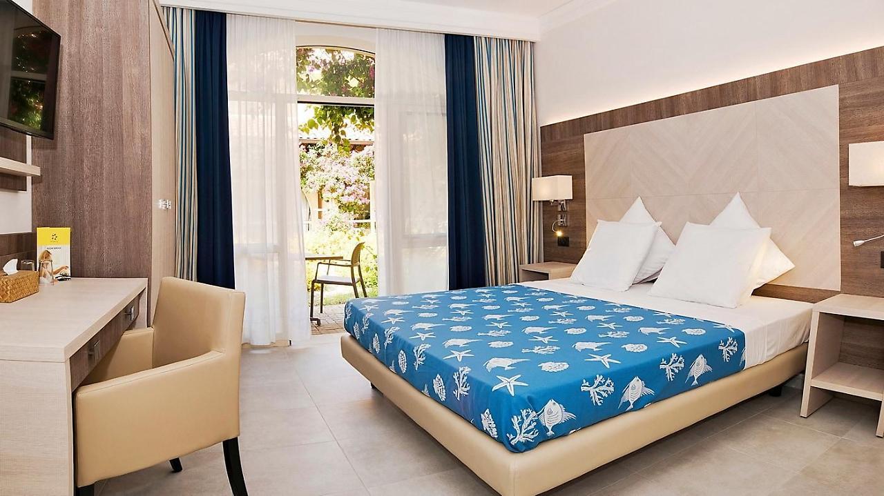 Tui Magic Life Calabria Hotel Pizzo  Eksteriør billede